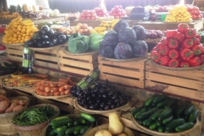 photo of fresh vegetables at a farmers market