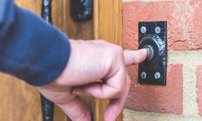 Door-to-Door Scams Door-to-Door Scams