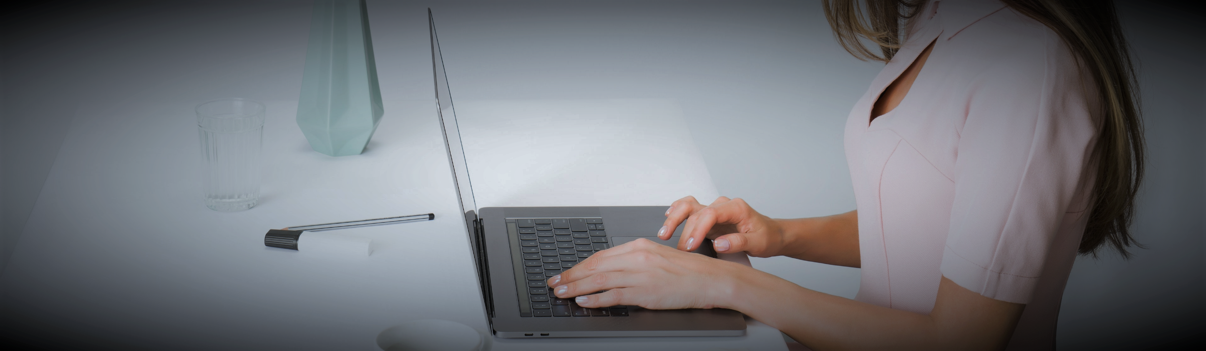 Woman using a computer 