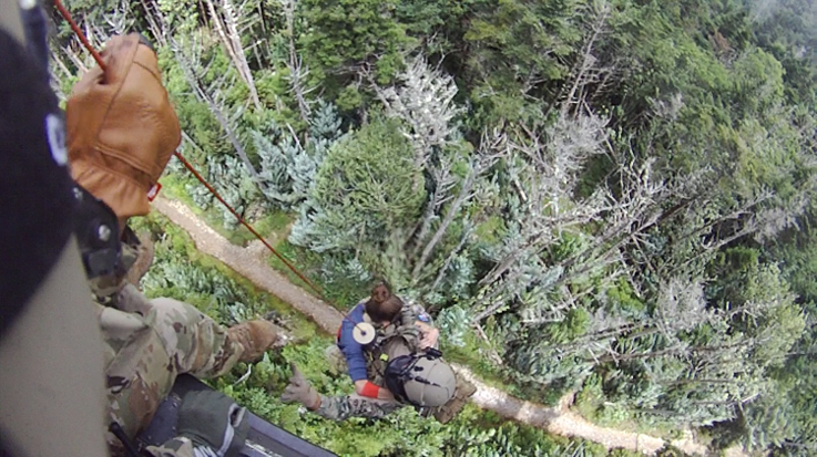 Tennessee National Guard aircrew rescues hiker