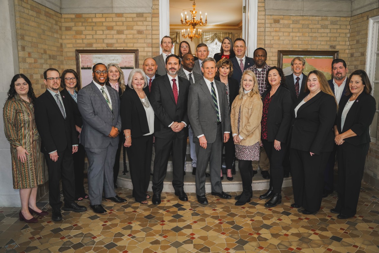 Photo of Governor Bill Lee and the Fall 2022 Governor's Excellence in Service Luncheon group photo