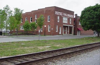 Hotel Halbrook State Historic Site in Dickson, TN