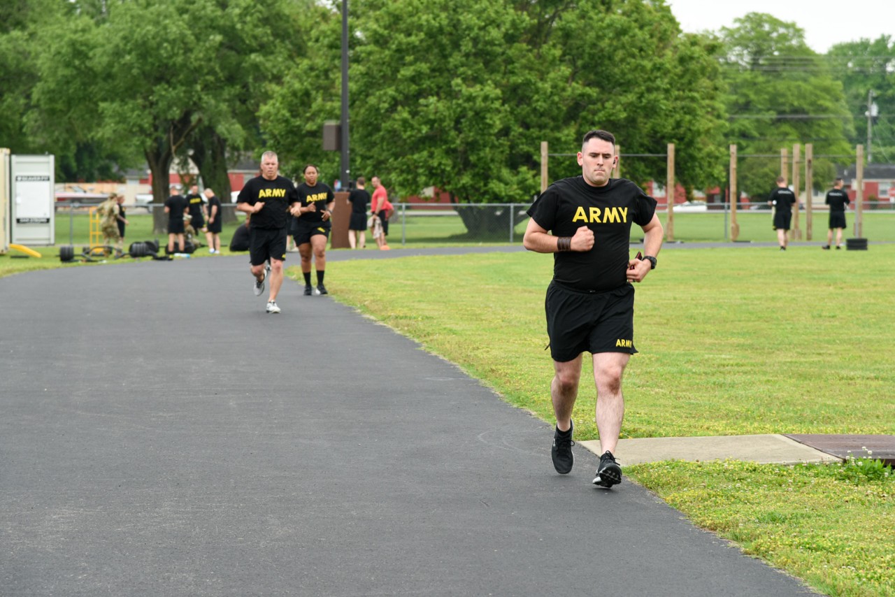 Soldiers in the GRIT program work on their runtime. Soldiers in the GRIT program work on their runtime.