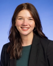 Headshot of Kylie Graves