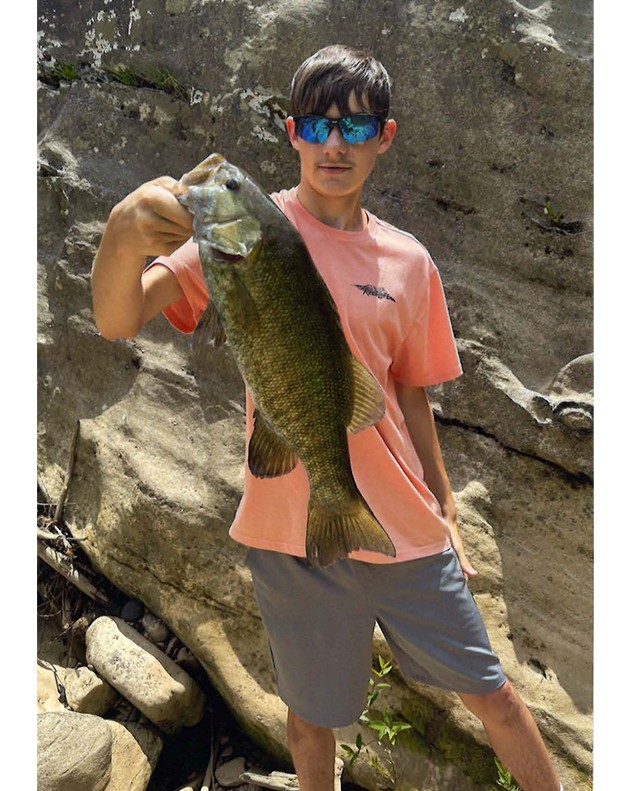 Ian Andrew Terry, 20" Smallmouth Bass, Big South Fork River