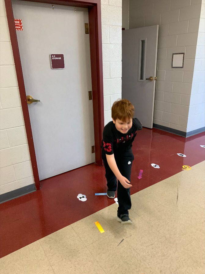 DuringSchoolActivity_KidInSchool_img2 DuringSchoolActivity_KidInSchool_img2