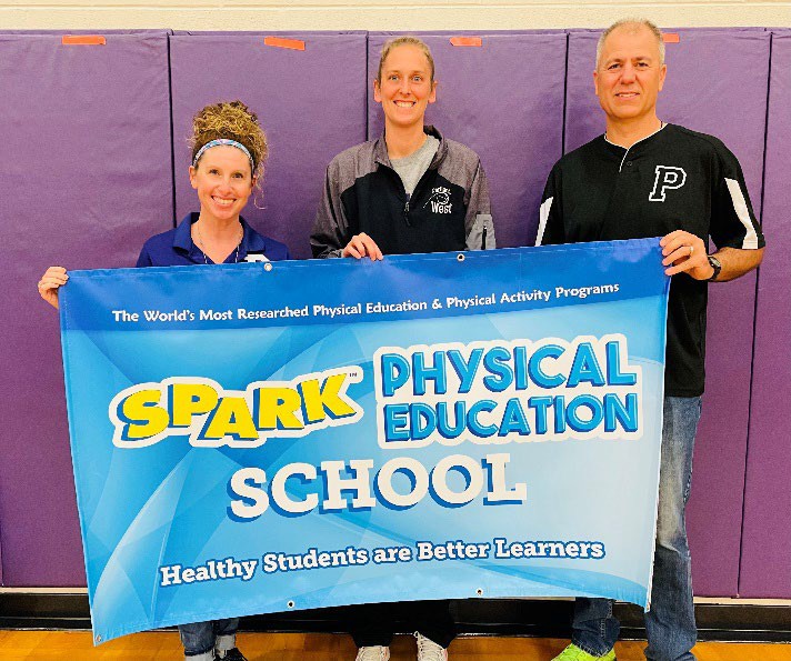 PhysicalEducation_PeopleInGym_img2 PhysicalEducation_PeopleInGym_img2
