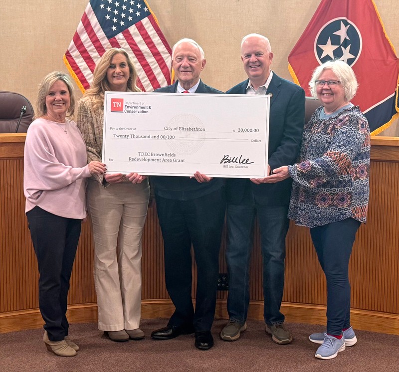 TDEC presents a check to Elizabethton for brownfield redevelopment. Pictured are Rep. Renea Jones, Jan Compton, Mayor Bill Carter, Michael Simerly and Deb Gouge.