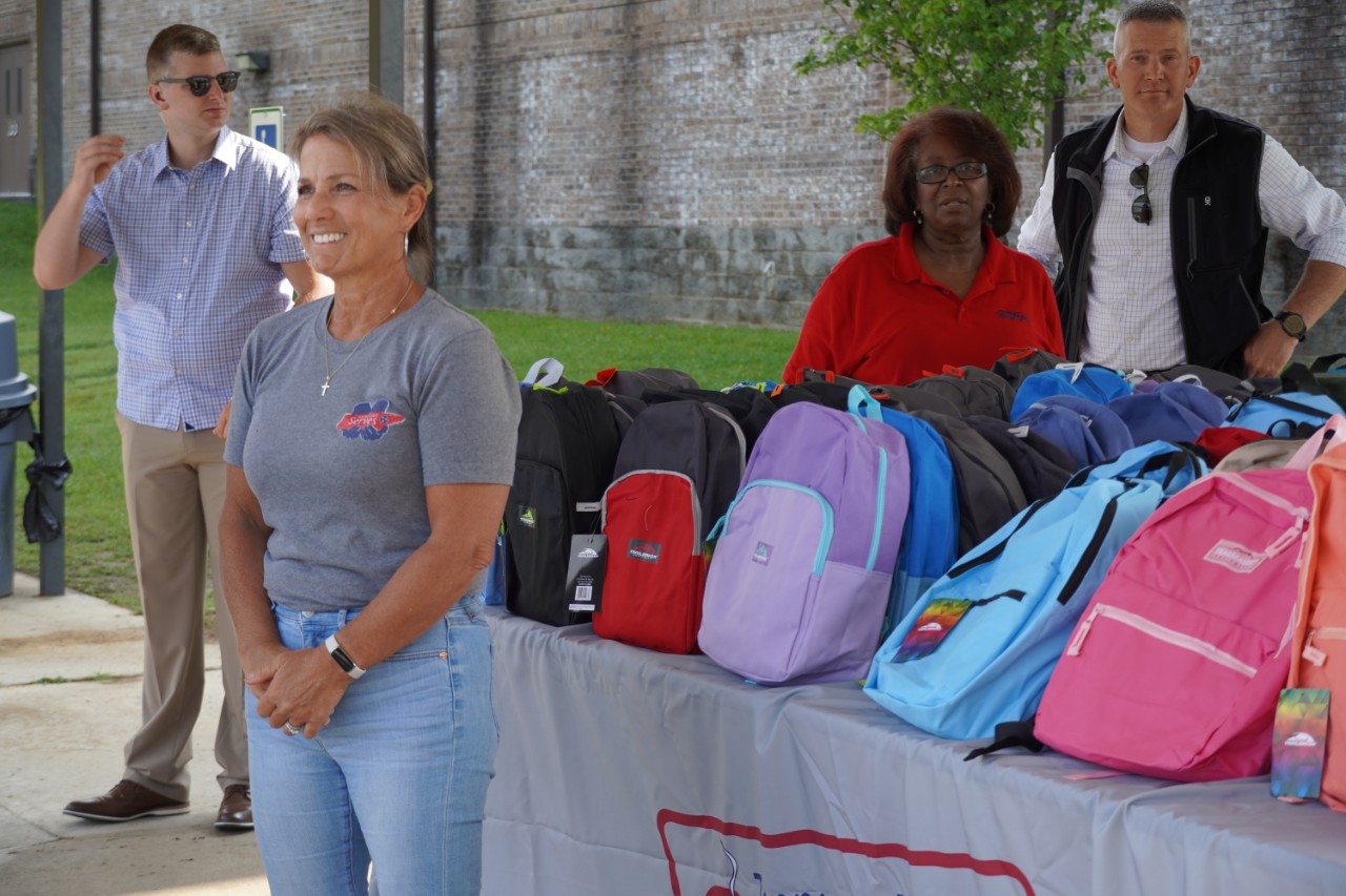 First Lady Lee at Grundy County Back to School Bash