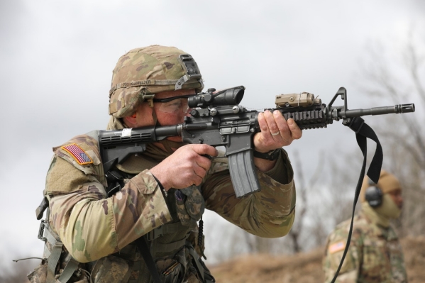 Sgt. Zachary Kleinfelder, a member of the 278th Armored Cavalry Regiment, competes in the Tennessee National Guard’s Best Warrior competition from Feb. 22-27. Kleinfelder was selected as Tennessee’s 2022 Noncommissioned Officer of the Year. (Photo by Sgt. Finis Dailey) Sgt. Zachary Kleinfelder, a member of the 278th Armored Cavalry Regiment, competes in the Tennessee National Guard’s Best Warrior competition from Feb. 22-27. Kleinfelder was selected as Tennessee’s 2022 Noncommissioned Officer of the Year. (Photo by Sgt. Finis Dailey)