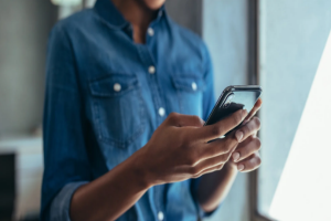 picture of woman making phone call picture of woman making phone call