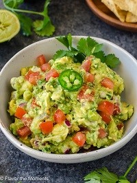 5-Minute Homemade Guacamole